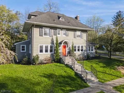 18 Hubert Pl, Maplewood, NJ 07040