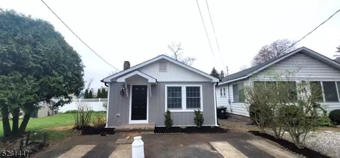 3 Shady Ln, Budd Lake, NJ 07828