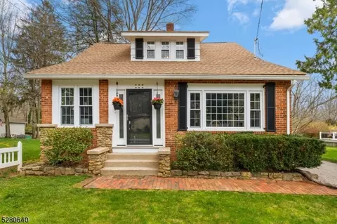 19 Main St, Mount Olive, NJ 07836
