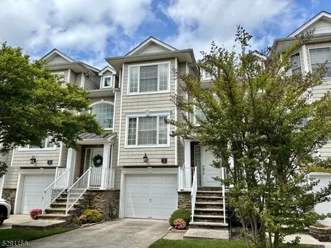 7 Hale St, Cranford, NJ 07016