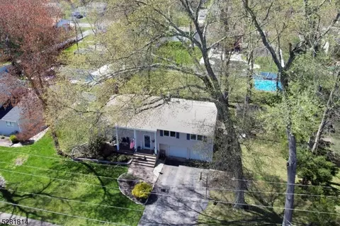 34 W William St, Lincoln Park, NJ 07035