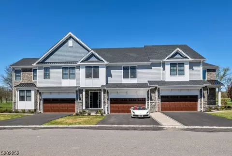 157 Woodmont Cir, River Vale, NJ 07675