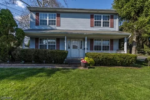 916 S Main St, Manville, NJ 08835