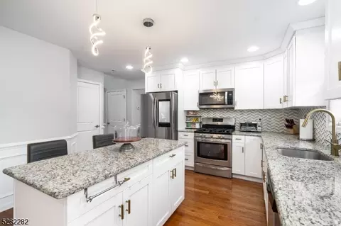 5 Glen Gary Rd, Middlesex, NJ 08846 photo 12