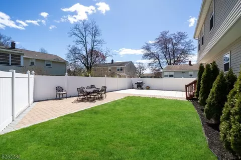 5 Glen Gary Rd, Middlesex, NJ 08846 photo 31