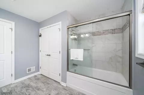 5 Glen Gary Rd, Middlesex, NJ 08846 photo 20