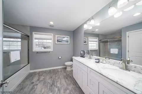 5 Glen Gary Rd, Middlesex, NJ 08846 photo 21