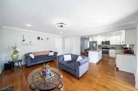 5 Glen Gary Rd, Middlesex, NJ 08846 photo 14