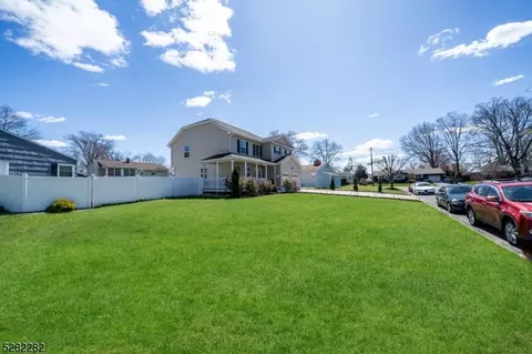 5 Glen Gary Rd, Middlesex, NJ 08846 photo 4