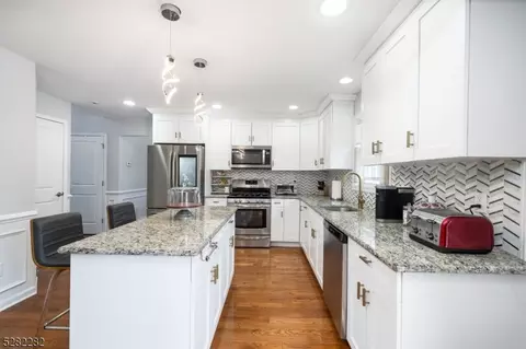 5 Glen Gary Rd, Middlesex, NJ 08846 photo 13
