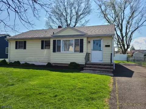 90 S 15th Ave, Manville, NJ 08835