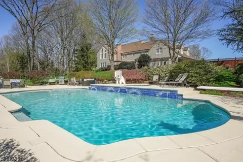 2 Balbrook Dr, Mendham Boro, NJ 07945 photo 4