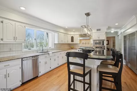 2 Balbrook Dr, Mendham Boro, NJ 07945 photo 19