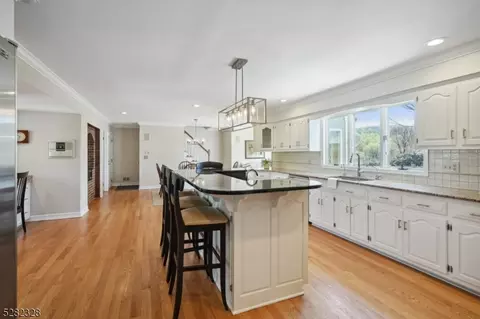2 Balbrook Dr, Mendham Boro, NJ 07945 photo 18