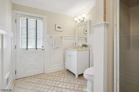 2 Balbrook Dr, Mendham Boro, NJ 07945 photo 16