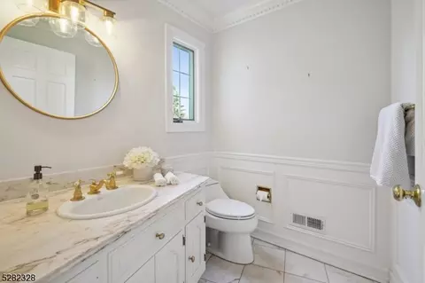 2 Balbrook Dr, Mendham Boro, NJ 07945 photo 10