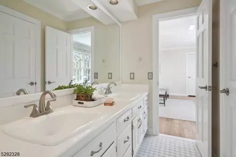 2 Balbrook Dr, Mendham Boro, NJ 07945 photo 36