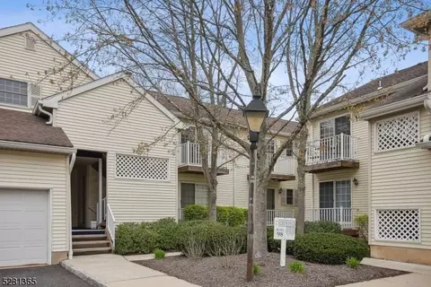 388 Potomac Dr, Basking Ridge, NJ 07920