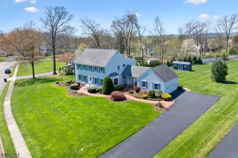 4 Walnut Grove Rd, Hillsborough, NJ 08844