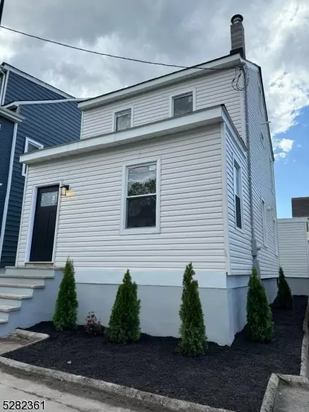 520 E 25th St, Paterson, NJ 07514