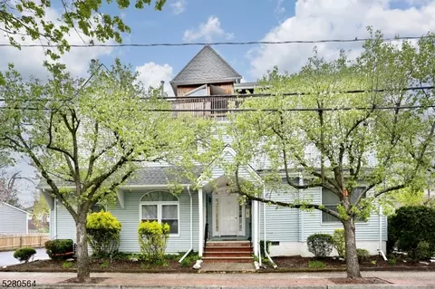 133 Center St #F6, New Milford, NJ 07646
