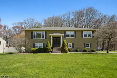 114 Righter Rd, Roxbury Twp, NJ 07876