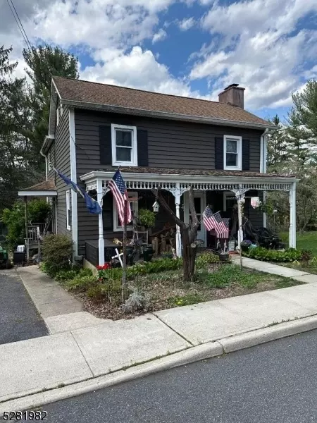 9 Railroad Ave, Hampton, NJ 08827 photo 1