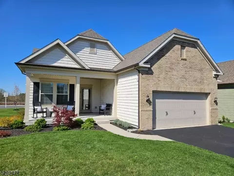 64 Sullivan Rd, Flemington, NJ 08822