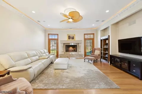6 Longview Rd, Edison, NJ 08820 photo 10