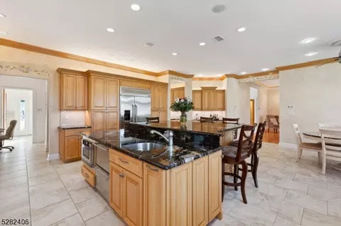 6 Longview Rd, Edison, NJ 08820 photo 16