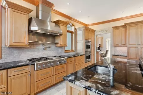 6 Longview Rd, Edison, NJ 08820 photo 17
