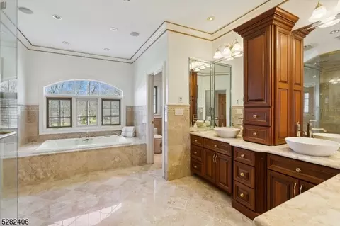 6 Longview Rd, Edison, NJ 08820 photo 24
