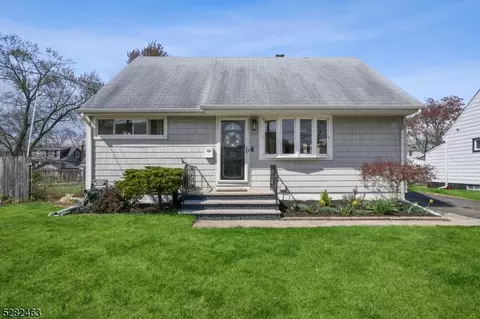 53 W Warren St, Woodbridge Twp, NJ 08830