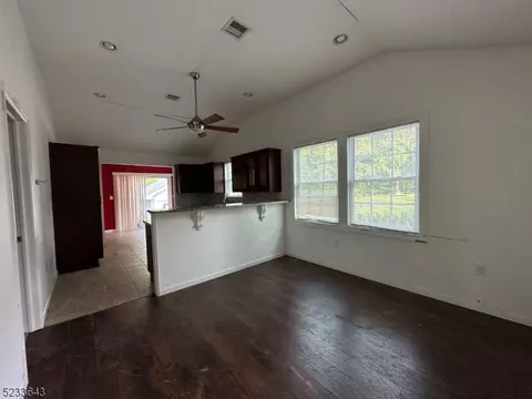 488 Riverside Dr, Wayne, NJ 07470 photo 6