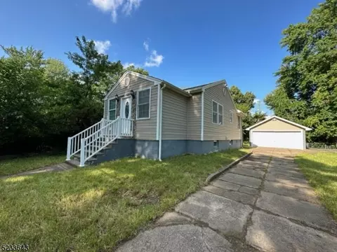 488 Riverside Dr, Wayne, NJ 07470 photo 13