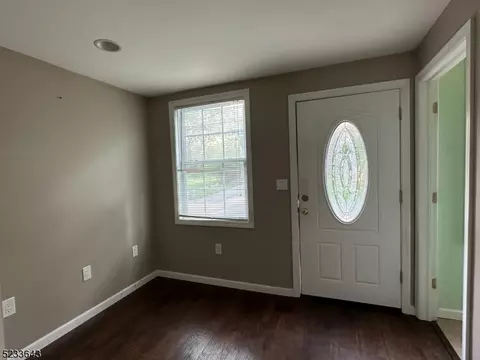 488 Riverside Dr, Wayne, NJ 07470 photo 12