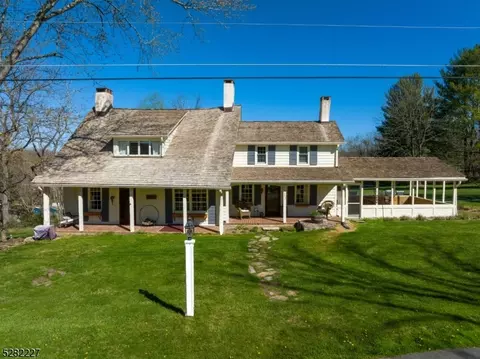 311 Old Farm Rd, Glen Gardner, NJ 08826