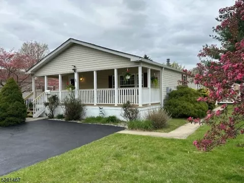 31 Willow, Belvidere, NJ 07823