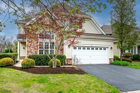 57 Schindler Ct, Franklin Twp, NJ 08873