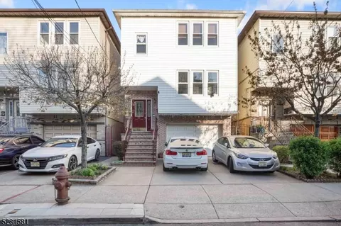 80 Van Buren St, Newark, NJ 07105