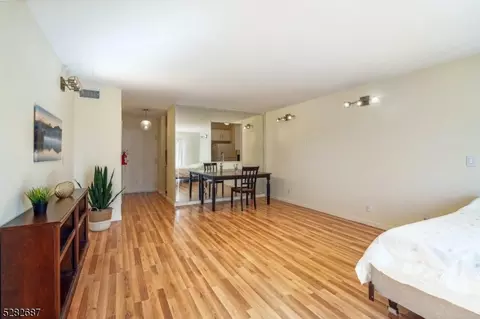 969-971 Bloomfield Ave #C10, Glen Ridge, NJ 07028