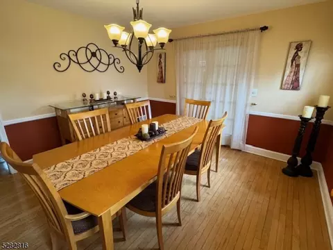 157 Meadowbrook Dr, North Plainfield, NJ 07062 photo 6