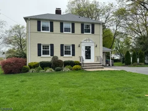 157 Meadowbrook Dr, North Plainfield, NJ 07062 photo 26