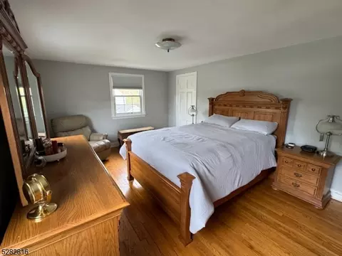 157 Meadowbrook Dr, North Plainfield, NJ 07062 photo 12