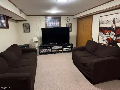 157 Meadowbrook Dr, North Plainfield, NJ 07062 photo 21