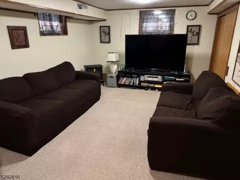 157 Meadowbrook Dr, North Plainfield, NJ 07062 photo 20