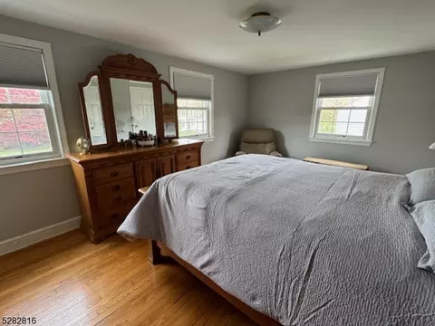 157 Meadowbrook Dr, North Plainfield, NJ 07062 photo 11