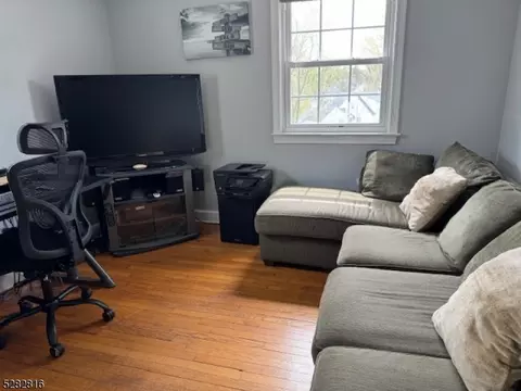 157 Meadowbrook Dr, North Plainfield, NJ 07062 photo 18