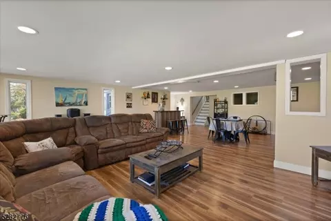 60 Bartley Rd, Washington Twp, NJ 07853 photo 28