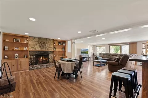 60 Bartley Rd, Washington Twp, NJ 07853 photo 25